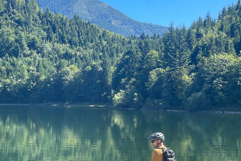 Hallstatt by bike: Scenic Lake Ride & Hallstatt Village