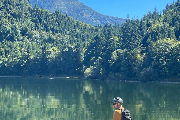 Hallstatt by bike: Scenic Lake Ride & Hallstatt Village