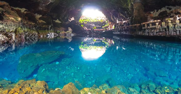 Lanzarote North Premium: Cueva de los Verdes, Jameos del Agua, Mirador del Río