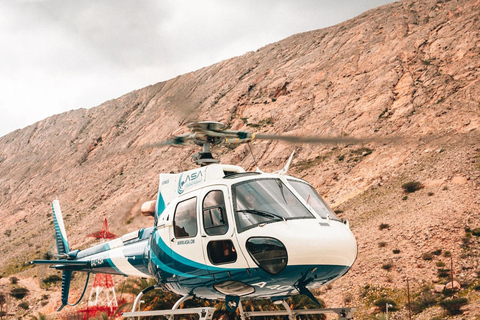 Helikoptervlucht door MuscatStadsrondleiding per helikopter in Muscat 30 minuten