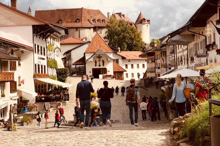 Depuis Genève : Excursion d&#039;une journée pour déguster le chocolat et le fromage de la GruyèreDepuis Genève : Excursion d&#039;une journée pour déguster du chocolat et du fromage 