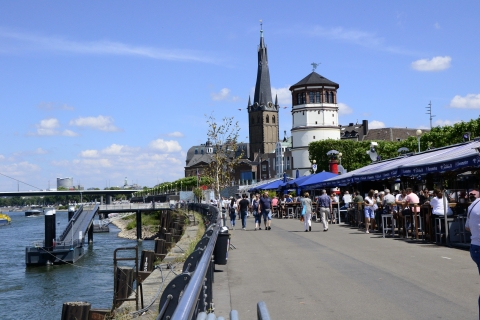 Düsseldorf : Vieille ville et rives du Rhin - cœur et ligne de vieDüsseldorf : Vieille ville et Promenade du Rhin