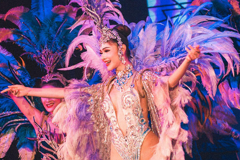 Phuket: Simon Cabaret Show tickets voor de eerste 3 rijenSimon Cabaret: Normale zitplaats + transfer Patong/Kalim