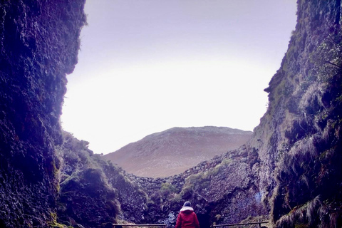 Ön Pico: Bestig Mount Pico, det högsta berget i Portugal