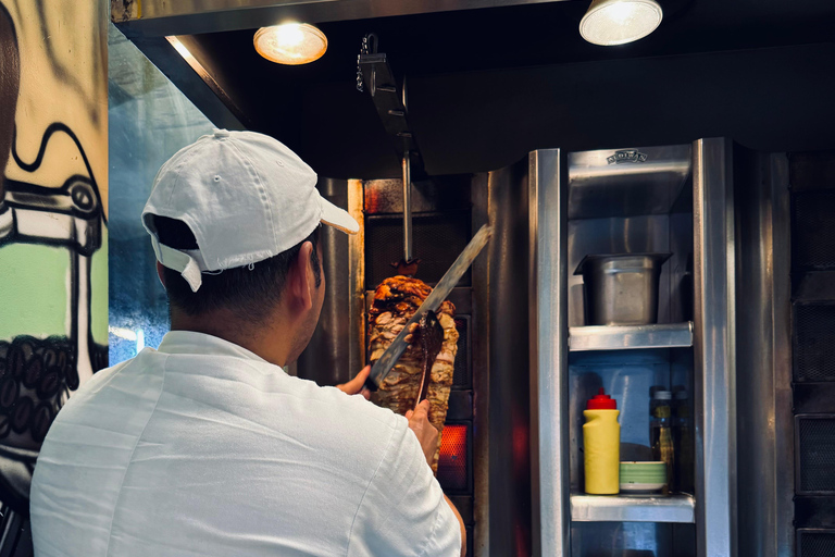 迪拜老城漫步之旅，阿布拉游船和街头美食老城区、当地市场和街头小吃徒步之旅 - 私人