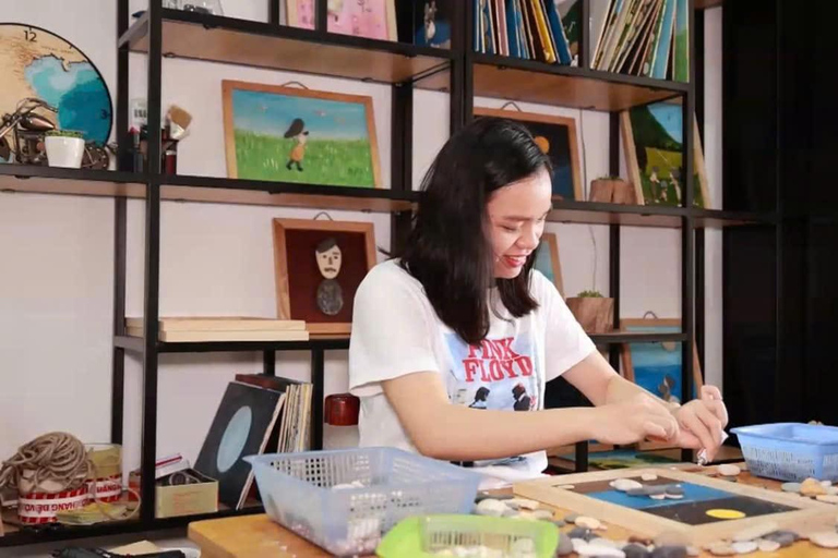 Unique experience: Pebble Stone Art Workshop by ChigiArt
