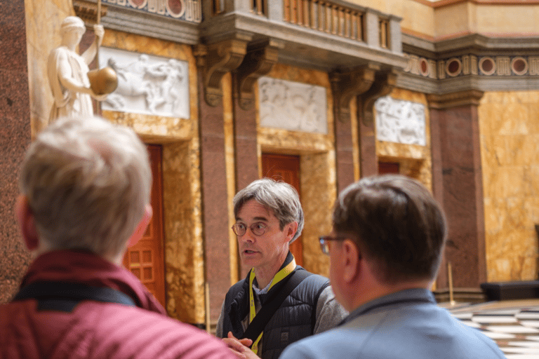 Wiesbaden Downtown: a walking tour about love for and in Wiesbaden