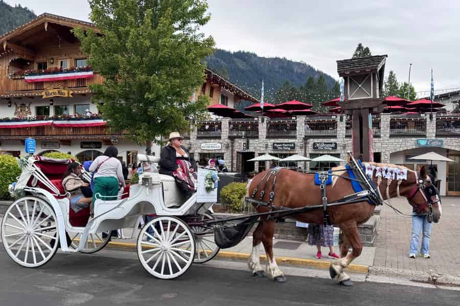 Ab Seattle: Leavenworth & Cascade Mountains Tagestour. Foto: GetYourGuide Ab Seattle: Leavenworth & Cascade Mountains Tagestour. Foto: GetYourGuide