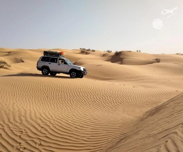 Douz : Excursion d'une demi-journée sur les dunes en 4 x 4