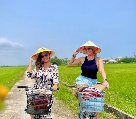 Hoi An Countryside Sightseeing Biking Tour by Private/Group