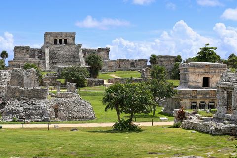 From Tulum: Tulum Ruins and 2 Cenotes Tour Tour with Amenities, Box Lunch, and Drink Package