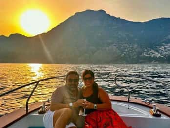 Von Amalfi: Luxuriöse Sonnenuntergangsfahrt nach Positano mit Prosecco