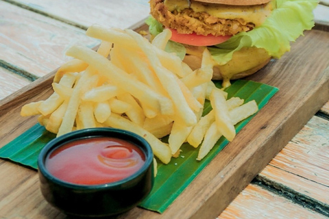 Bali to Gili Trawangan: Day Trip with Snorkeling & Lunch