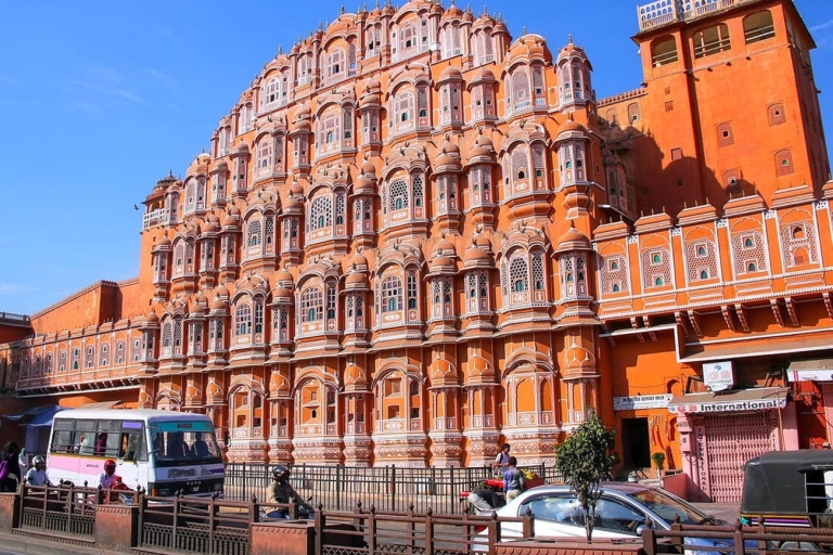 Privé auto en chauffeur huren in Jaipur voor stadstourJaipur: huurauto en chauffeur voor 12 uur en 120 km