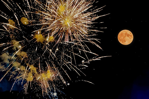 Guilin Yangshuo Day Tour: Balloon, Rafting & Impression Show Paragliding flight