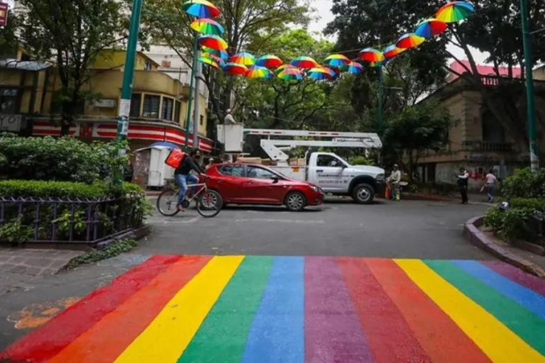 Ciudad de México: El Lado Gay de la Historia IV; Zona Rosa Gay Bar Hop