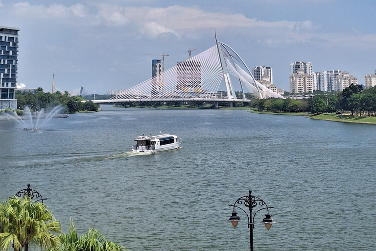 Putrajaya Tour: Pink Mosque, Lake & Scenic City Highlights