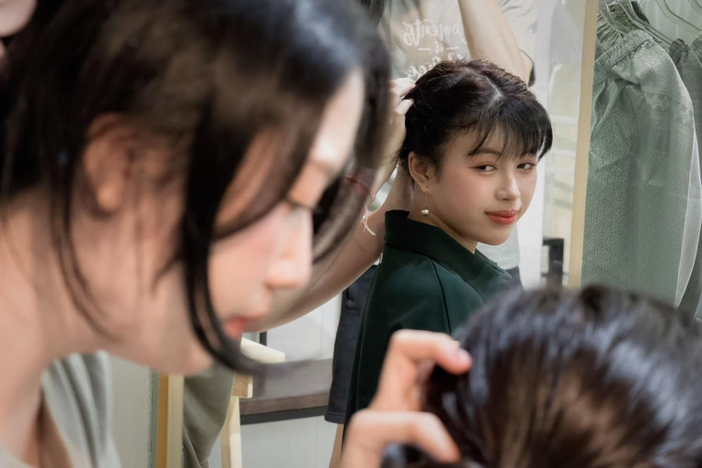 Vientiane: Traditional Lao Dress Rental and Photo Session