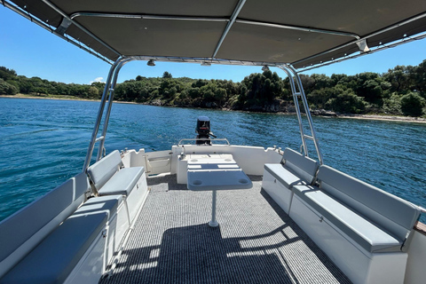 Corfu: Passeio de barco particularCorfu: excursão de meio dia em barco particular