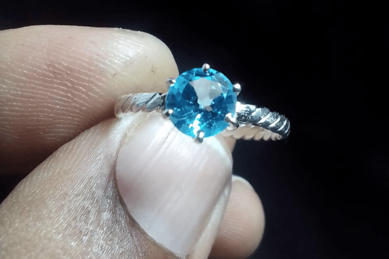 Galle: Hidden Silver Jewelry Making School with Lunch