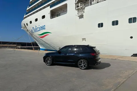 Privater Transfer zwischen dem Hafen von Piräus und dem Stadtzentrum von Athen
