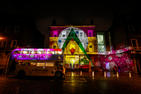 Dublin: Świąteczna wycieczka autobusowa Christmas Lights z popołudniową herbatąDublin: Świąteczna wycieczka autobusowa z popołudniową herbatą