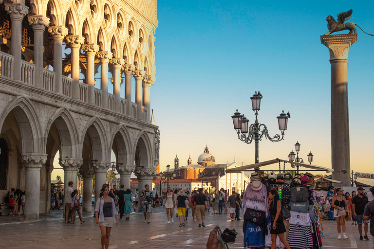 Venice: Insider Tour Rialto Market, St. Mark & Doge’s Palace Spanish tour