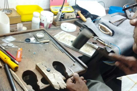 Kandy Gem Museum+Jewelry-Making Workshop Tour, Pickup & Drop Kandy: Gem Museum Tour with Ring-Making Workshop -01