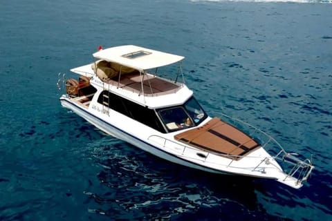 Nusa Penida: Private Yacht with Manta Point Snorkeling