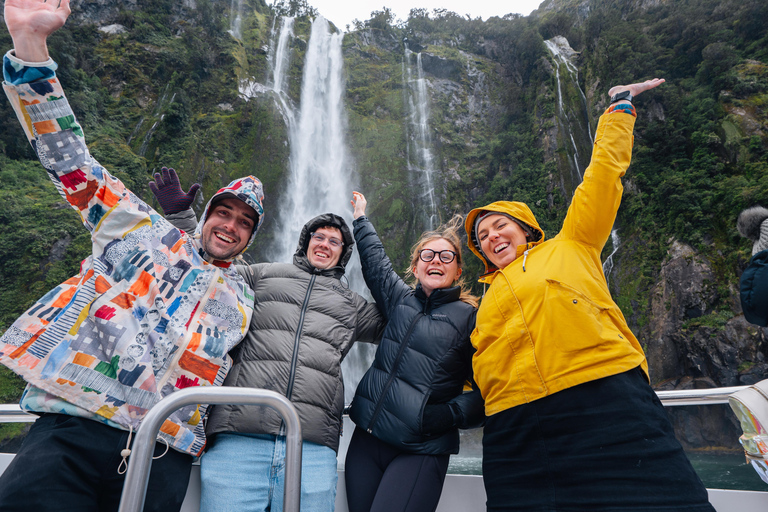 Milford Sound: Waterfalls, Wildlife, and Rainforest Cruise Midday Cruise