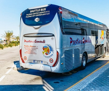 Palermo: Single bus tickets between Airport and City Center