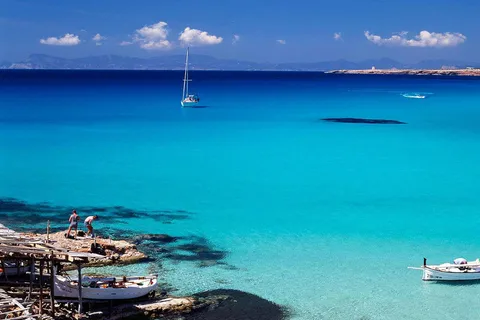Ibiza: Formentera Bootsfahrt mit Paddeln, Schnorcheln & Mittagessen