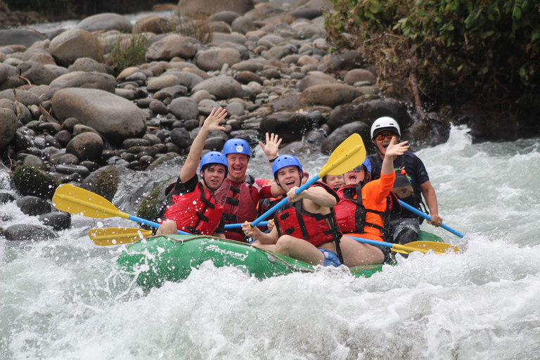 San José: Aventura de rafting em corredeiras com lanchesSan Jose: Aventura de rafting em corredeiras com lanches