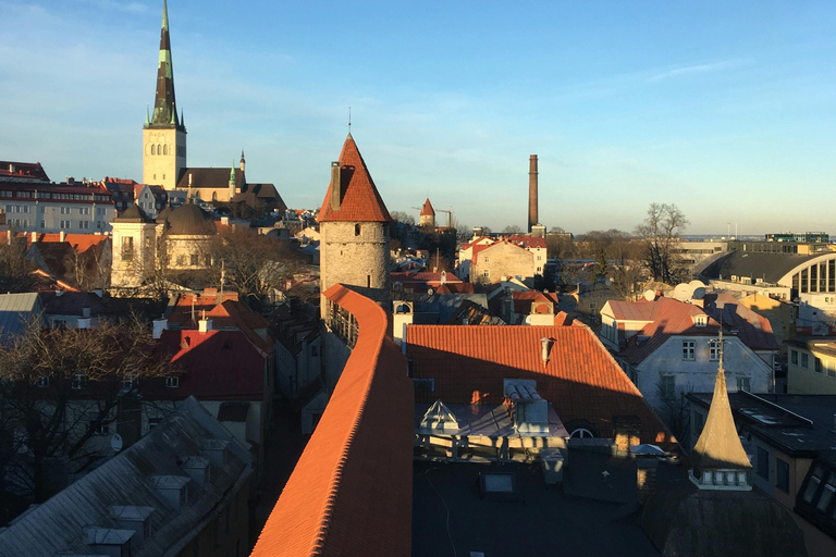 Tallinn: Old Town Guided Tour & Unique Raeapteek Tastings