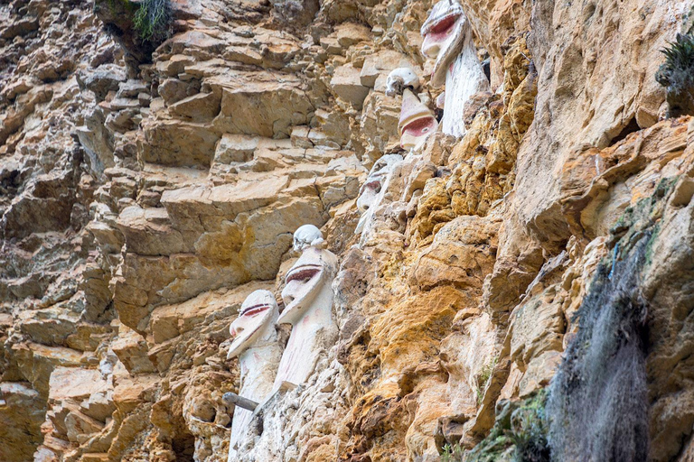 From Chachapoyas: Karajía Sarcophagi & Quiocta Cave Tour