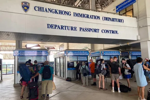 Chiang Mai:Transfer to ChiangKhong Border,Chiang Rai