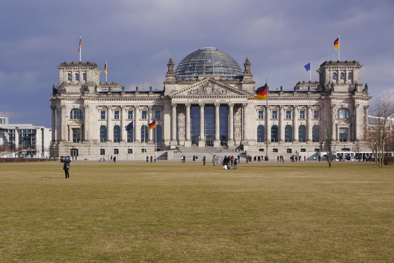 Guided tour of the Reichstag, including the Plenary Chamber and the Cupola Guided tour of the Reichstag with a visit to the plenary hall and dome