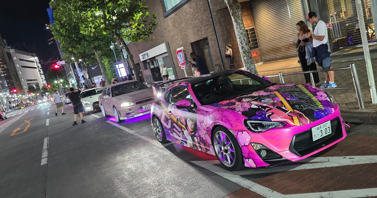 Tokyo: Daikoku JDM Car Meet-up in the 303 Itasha manga cars | GetYourGuide
