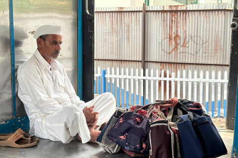 Mumbai : excursion d'une demi-journée à Dabbawalas, Dhobhighat et au bidonville de Dharavi