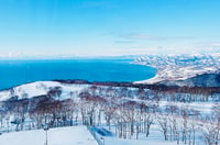 Hokkaido, Noboribetsu, Lake Toya and Otaru Full-Day Tour - Housity
