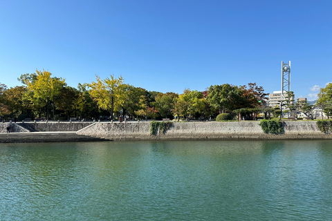 Hiroszima i Miyajima UNESCO - 1-dniowa wycieczka autobusowaZ dworca JR Hiroshima (bez lunchu)