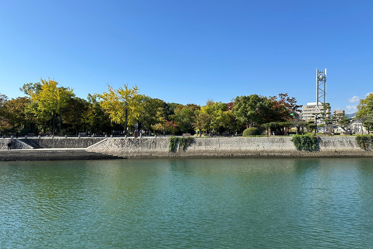 Hiroshima &amp; Miyajima UNESCO 1 dag bustourVanaf JR Hiroshima Station (zonder lunch)