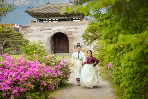 Séoul : Location de Hanboks au Palais Gyeongbokgung avec daehanhanbok1 heure de location de Hanbok Premium