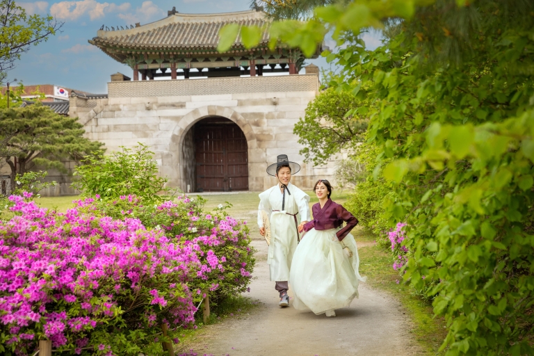 Seúl: Alquiler de Hanbok del Palacio de Gyeongbokgung con daehanhanbok2 horas de alquiler de Hanbok Tradicional