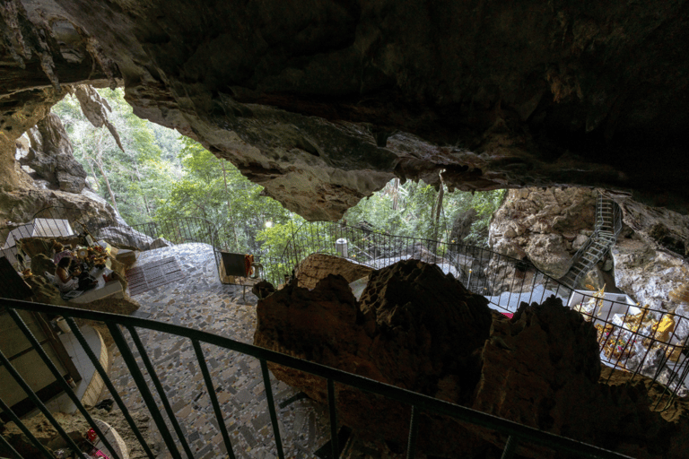 Khao Lak: 3 Temples Full Day Tour w/Lunch & Hotel Transfer