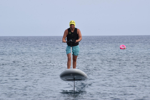 Scooters eléctricos Santorini E-Foil: surfea las olasScooters E-Foil en Santorini: surca las olas