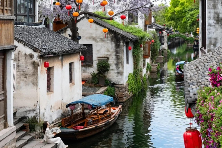 Shanghai: Zhouzhuang Water Town Day Tour with Tea & Pingtan Ancient Town + Boat Tour
