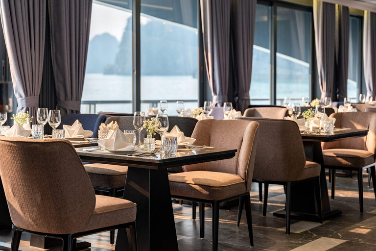 Hanoi:Halong Bay–Lan Ha Bay-Kayak,Swimming Luxury Day Cruise From Halong: Discover Halong Bay Full Day Cruise 5*