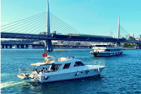 İstanbul: Bosporus privéjachtcruise met thee en koffie