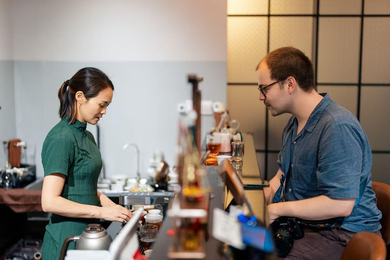 Shanghai: Immersive Experience of Six Major Chinese Teas